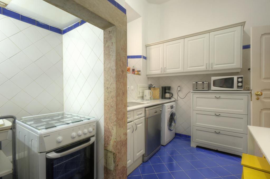 Angola - 8bedrooms * Lisbon
